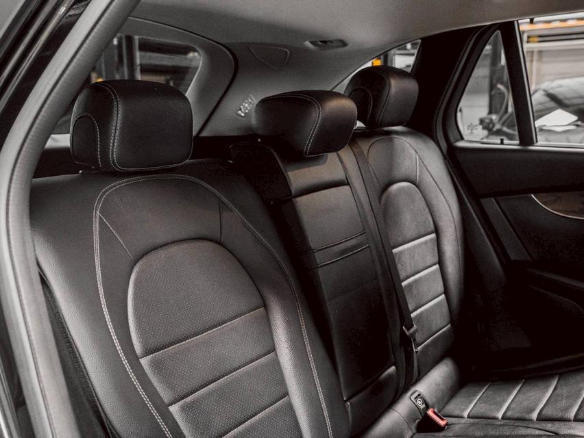 รหัสรถ 67GG6872 Benz GLC 220d 2021 มือเดียว 13