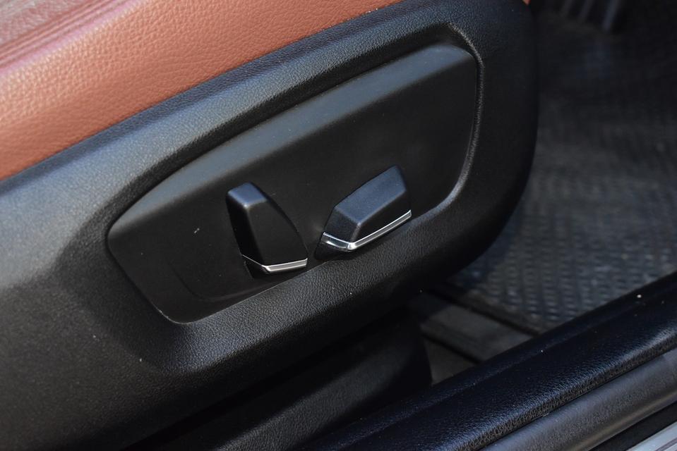 BMW 520D M SPORT 2016 ดีเซล รถบ้านสวยกริบ 7