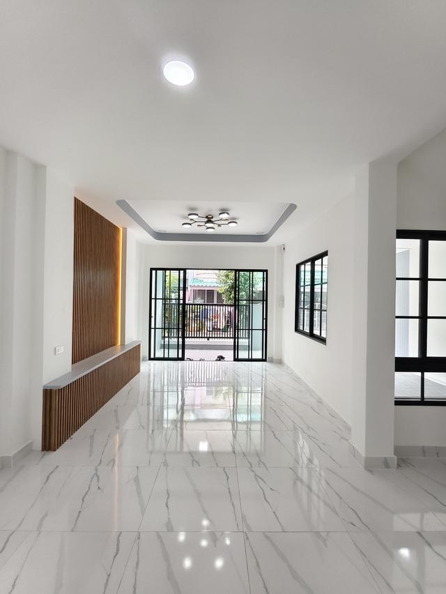 บ้านสินทรัพย์1 ติดถนนรังสิต-นครนายก คลองสี่ 4ห้องนอน 2ห้องน้ำ ราคาสุดคุ้ม 18