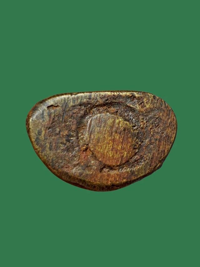 หลวงพ่อเงิน เปิดให้บูชาจ้า 4