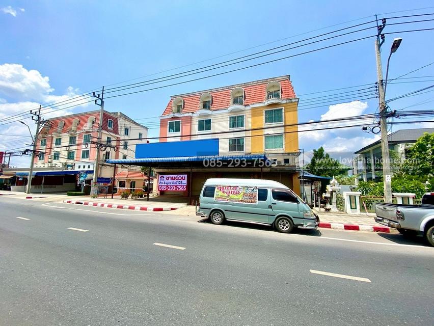 ขายตึกแถว 4.5 ชั้น ติดถนนสามวา โครงการนิรันดร์สิริ เฟส3 มีนบุรี มี 4 คูหา พื้นที่ 123 ตารางวา ทำเลดีมาก ใกล้โรงเรียนเอกบูรพาวิเทศศึกษา 3