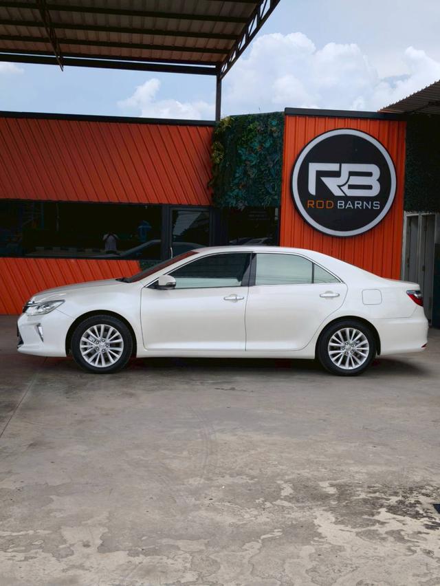 Toyota Camry 2.5 Hybrid Premium