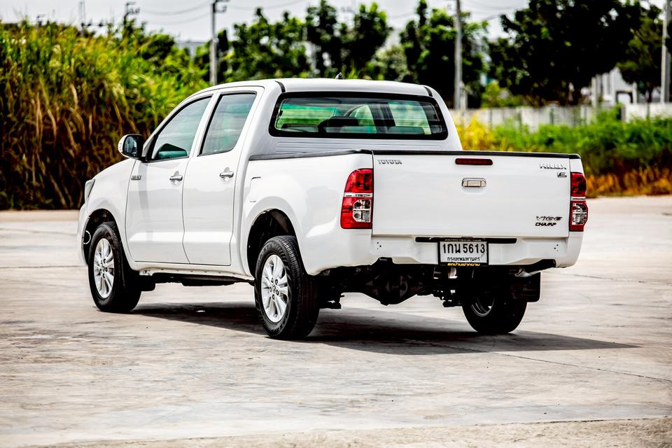 Toyota Vigo Champ Double Cab 2.7 E 4ประตู  ปี 2013 สีขาว 9