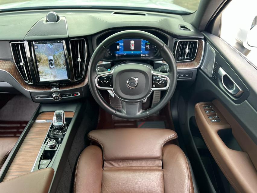 VOLVO XC60, 2.0 RECHARGE T8 R-DESIGN AWD ปี 2021 โฉม ปี14-ปัจจุบัน สีขาว รูปที่ 8