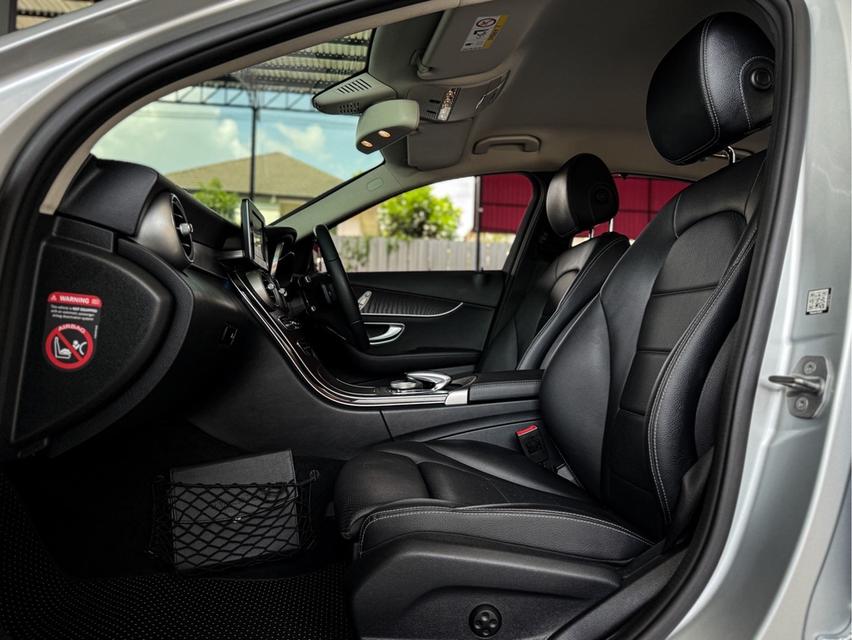 รหัสรถ WRT3214 2017 BENZ C-CLASS, C350e AVANTGARDE  12