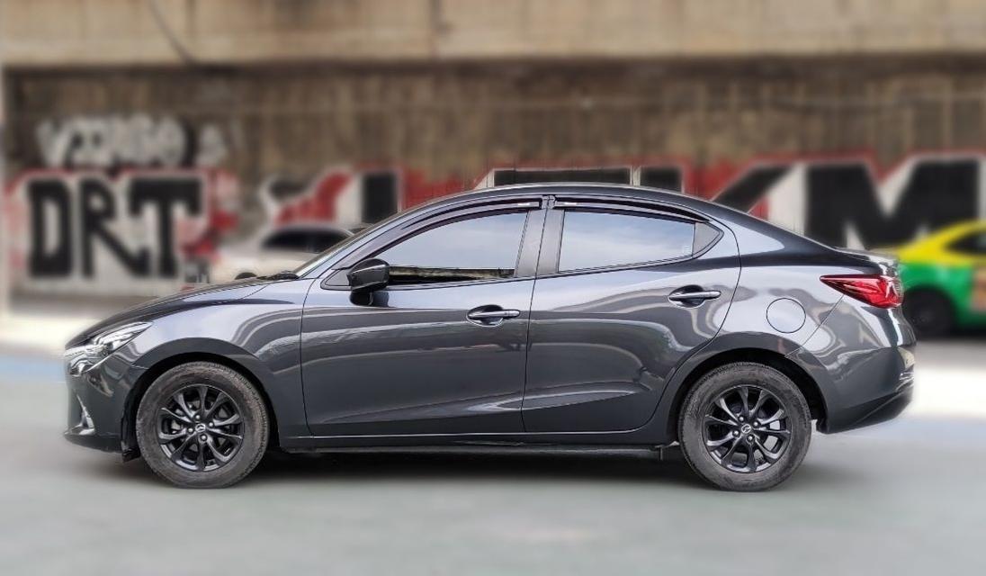 Mazda2 1.3 High connect ปี 2017 4