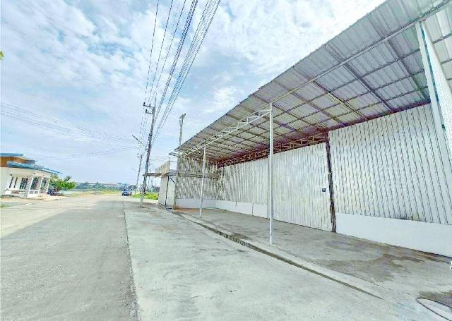 วัดโพธิ์แจ้ 4.3 กม.ให้เช่าโกดัง ออฟฟิศ 1 ชั้น 336 ตร.ม.84 ตร.วา โชว์รูม ทำเลดี 1 นอน 1น้ำ รร.ทานตะวันไตรภาษา 3.1 กม. เอก