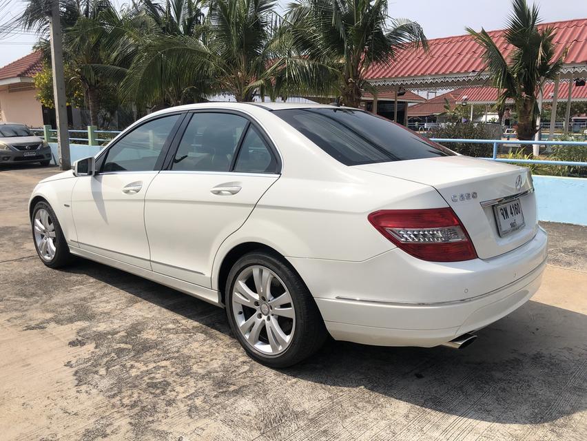 รถยนต์ Mercedes Benz c 250 รูปที่ 16