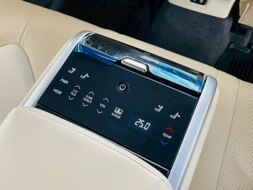 TOYOTA CAMRY HYBRID PREMIUM SUNROOF 2019  11