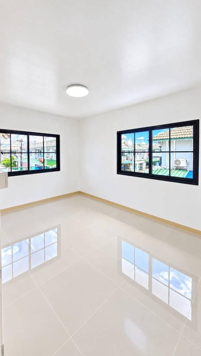หมู่บ้านพฤกษา14B วัดลาดปลาดุก บางบัวทองทาวน์เฮาส์ 2 ชั้น หลังมุม มีระเบียงด้านหน้า ตกแต่งใหม่พร้อมอยู่ 17