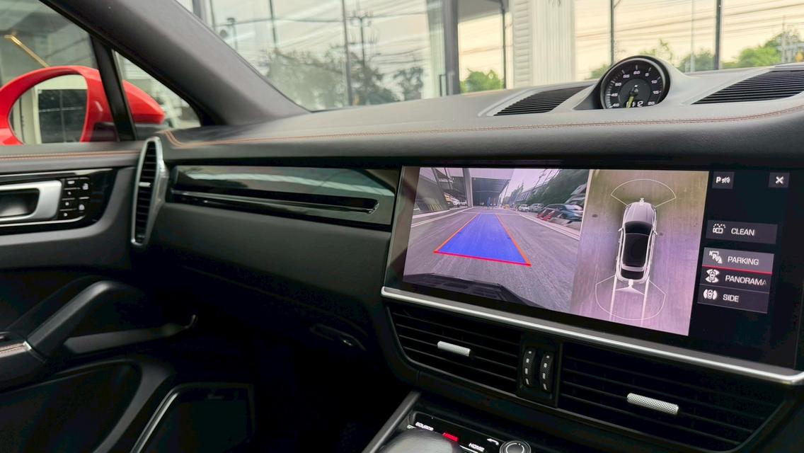 Porsche Cayenne Coupe E-Hybrid 2020 สีส้ม Lava Orange รูปที่ 14
