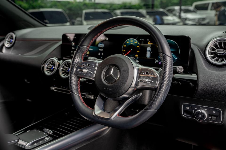 Mercedes-Benz GLA200 AMG Dynamic ปี 2023 ⭐️𝐆𝐋𝐀𝟐𝟎𝟎 เข้าใหม่! วิ่งน้อยสุด 6,200 km. พร้อม 𝐖𝐚𝐫𝐫𝐚𝐧𝐭𝐲 ศูนย์  ✨ 3