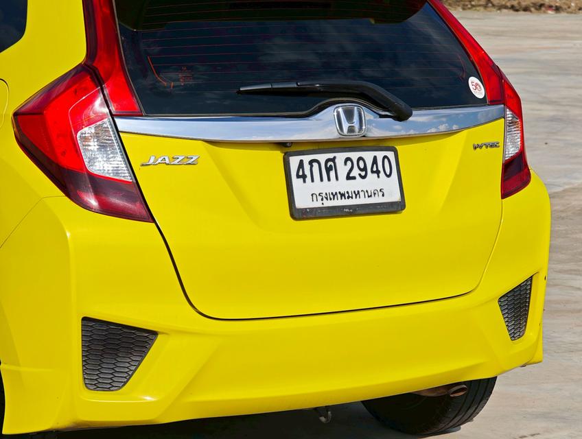 HONDA JAZZ GK 1.5 SV Top Y2015. สีเหลือง ออโต้