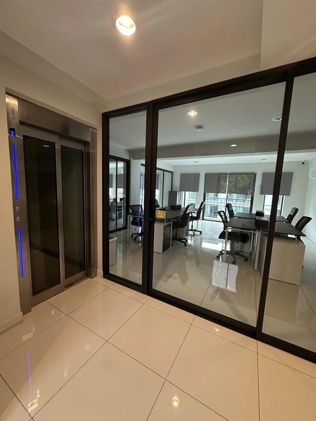 ขาย ให้เช่าตึก home office หรู โครงการ The Master อ่อนนุช-พัฒนาการ 4.5 ชั้น  ติดถนน 16