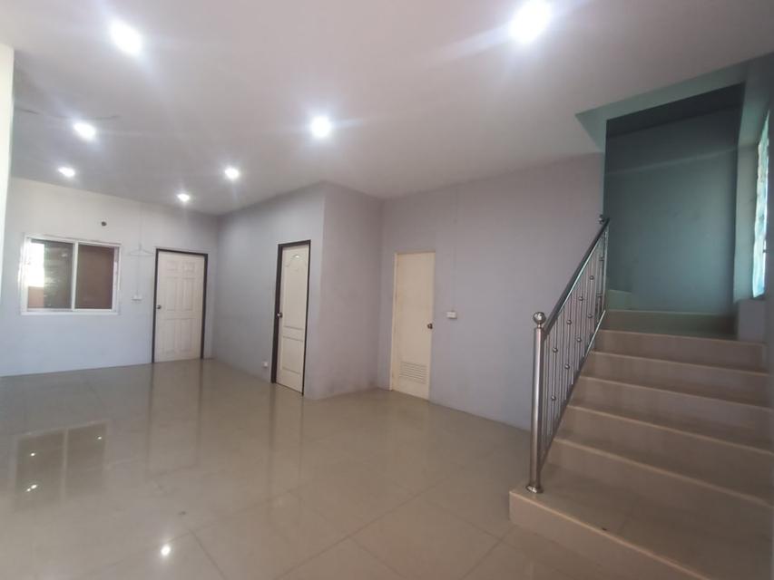 ทาวน์โฮมสองชั้น ปิดร้านหมูกระทะ ใกล้สวนจงสถิต ตลาดคุณนายบางบอน 4