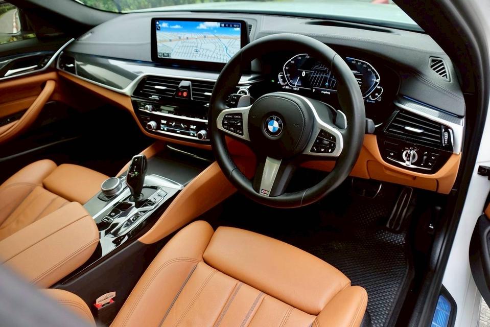 รหัสรถ PR1947 Bmw G30 530e LCI M Sport Package ปี 2022 12