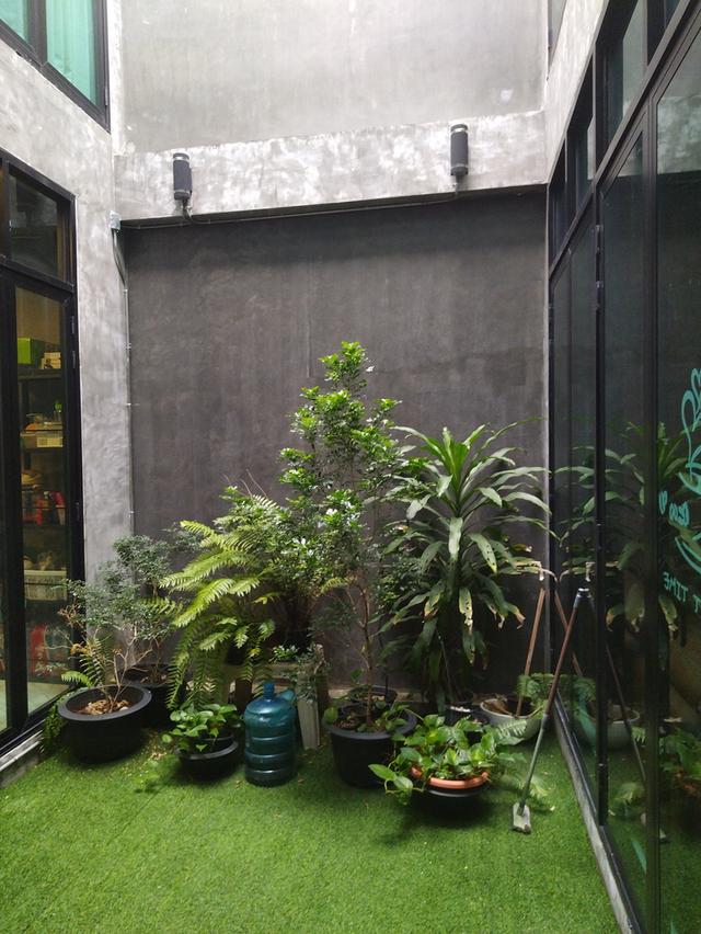 บ้านที่อยู่อาศัย 2 ชั้น 2 คูหา 2