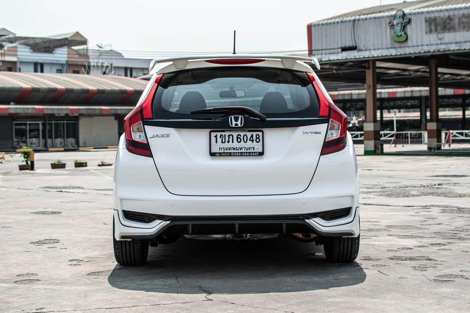 รถบ้านแท้ๆ ปี 2018 Honda Jazz 1.5S I-VTEC GK A/T สีขาว   3