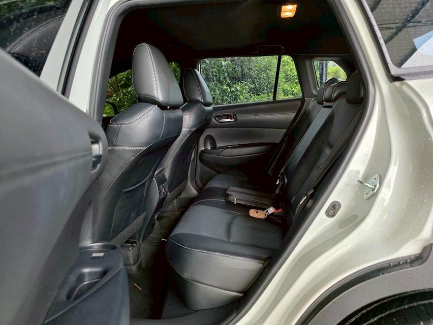 ขาย Toyoya Cross 1.8Hybrid GR Sport ปี22 15