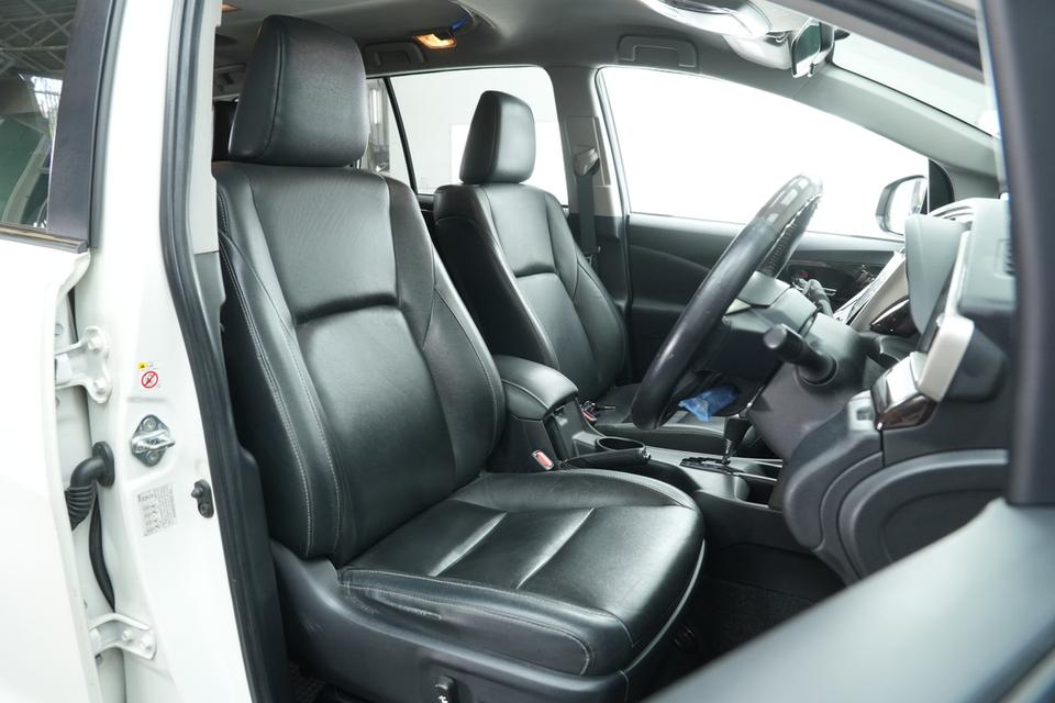 2020 TOYOTA INNOVA 2.8 V Crysta Wagon สีขาว เลขไมล์ 55358 กม. 12