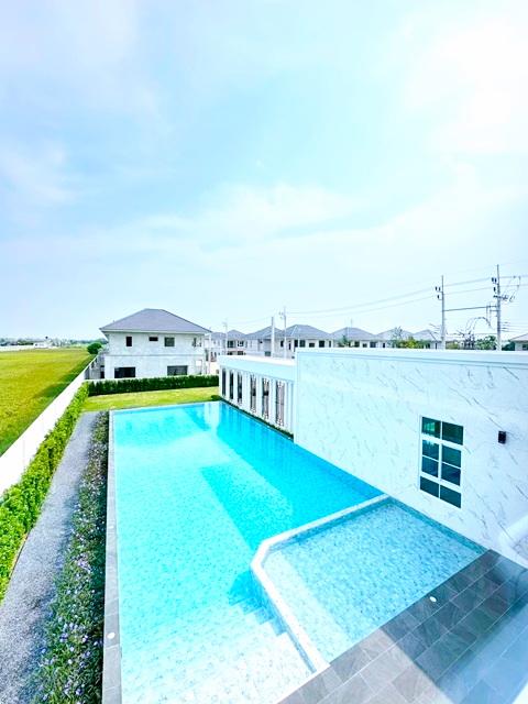 บ้านเดี่ยว 2ชั้น สระว่ายน้ำ 52ตร.วา 4นอน 3น้ำ อยู่วิทยา ใกล้ มเทคโนโลยีมหานคร 900 ม.บิ๊กซี หนองจอก2.23กม. แม็คโคร 5แอร์ 2