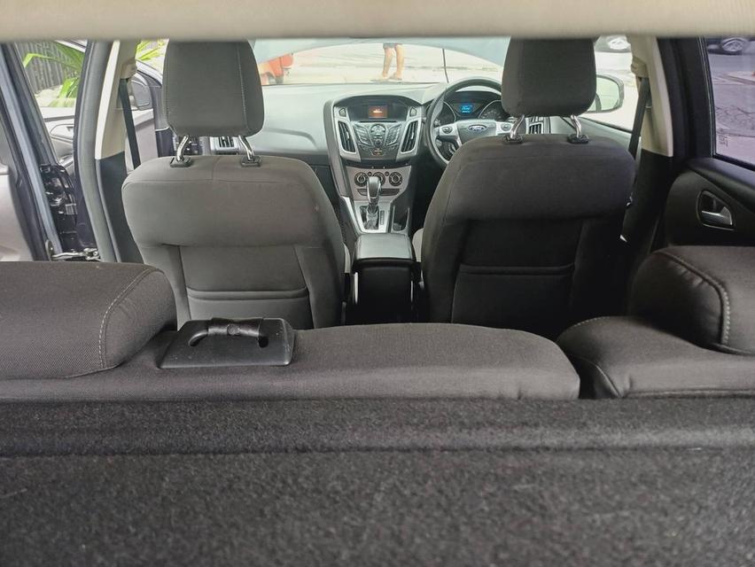  2013 FORD FOCUS BLACK NIGHT 1.6 AUTO ตัวTOP บุ๊คเซอร์วิสกุญแจ รีโมท สำรองครบ 2 18