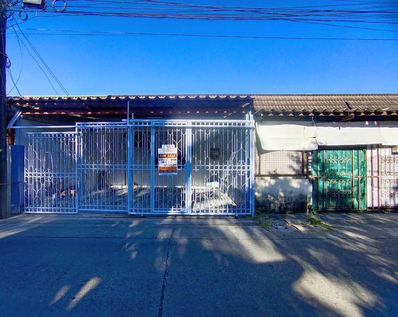 ขายถูก !! ทาวน์เฮาส์ชั้นเดียวรีโนเวทแล้ว ชุมชนบ้านพูน คู้บอน 30 บ้านเปล่าแต่งตกง่าย 17