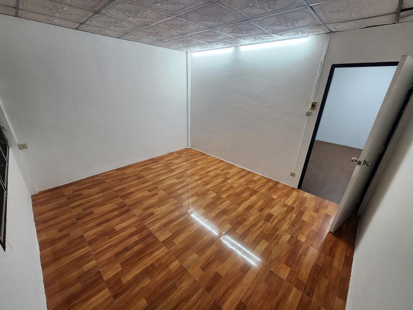 ขาย ทาวน์เฮ้าส์ 2 ชั้น หมู่บ้านพจนานันท์ ซอยนนทบุรี 20 2