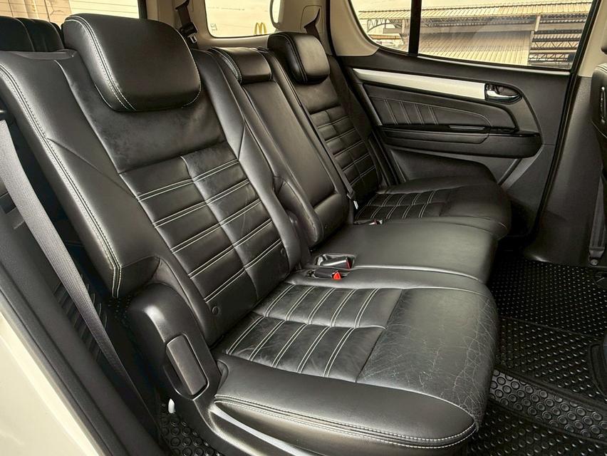 ISUZU MU-X The Iconic DVD Navi 1.9L DDi BluePower Turbo 15