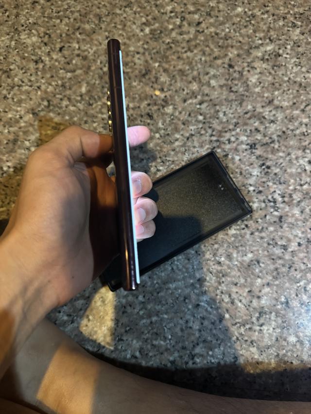 ขายๆๆๆถูกSamsungS22Ultraสีใหม่หายากBurgundy Red 256กิ๊กRam12สูนTrueสภาพสวยการใช้งานดีเยี่ยมทุกๆฟังชั่นเครื่องรีสโตได้ตลอดไม่มีติดแอคเค้าใดๆคับ สภาพ: 6