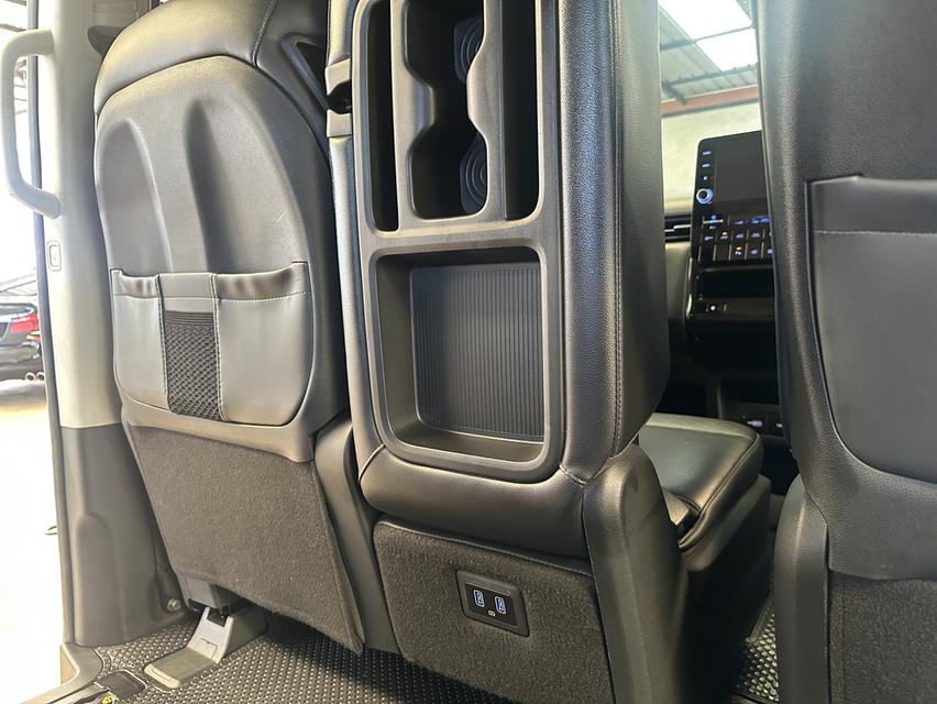 HYUNDAI STARIA 2.2 SEL จดทะเบียนปี 2022 รูปที่ 14