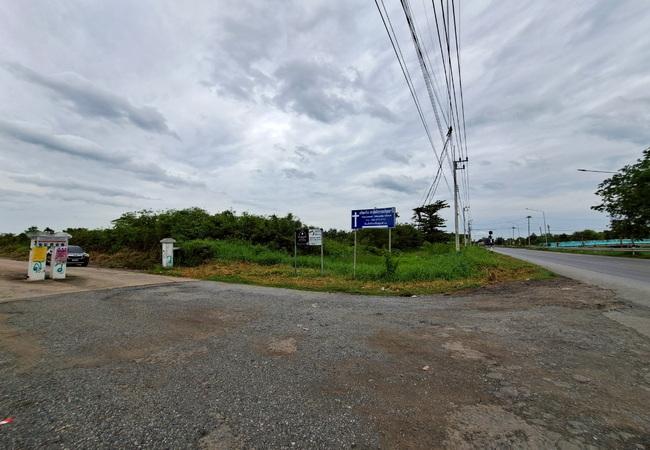 ขายที่ดิน คลอง 13 หมู่บ้านสมหวังการ์เด้น เนื้อที่ 75.70 ตร.ว. ถนนคอนกรีต น้ำไฟเข้าถึง 8