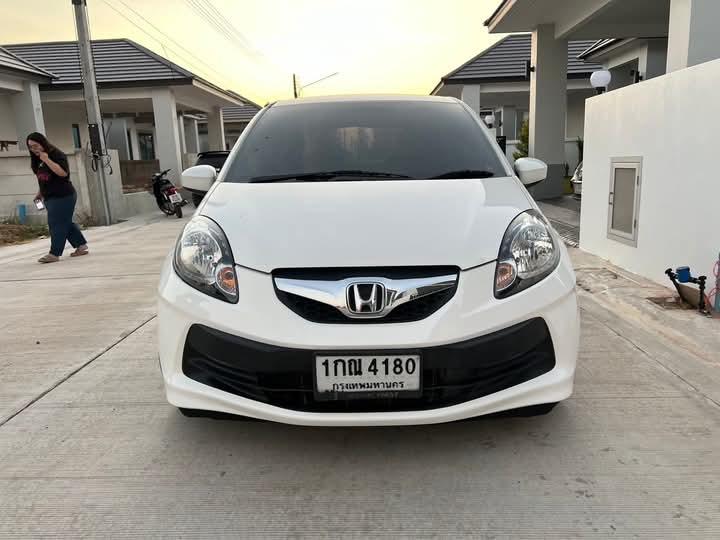 ปล่อยขายด่วน Honda Brio 3