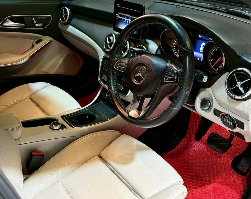 🚗Mercedes-Benz CLA200 Urban Facelift ปี 2017 รูปที่ 8