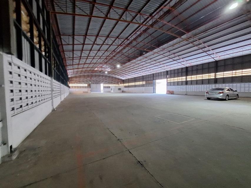 ให้เช่า โกดัง โกดัง ปทุมธานี 1566 ตรม ใกล้วัดบางคูวัดใน 5