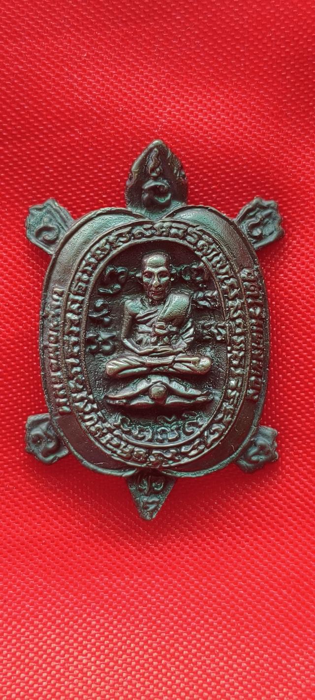 หลวงปู่หลิวรุ่นหล่อสุขใจเนื้อนวะปี37