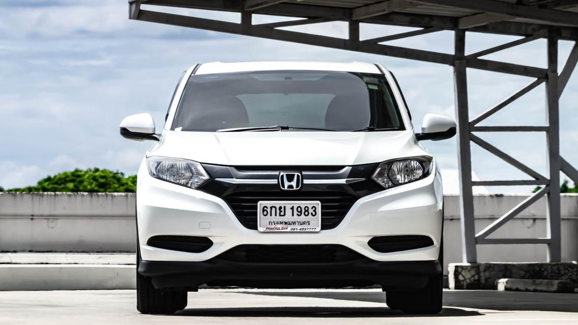Honda HRV 1.8 S ปี 2017 สีขาว 3