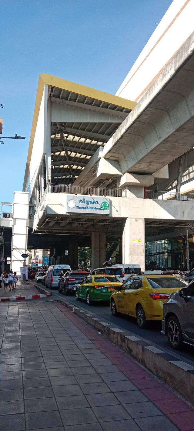 บ้านตึกแถวเชิงพาณิชย์ 16