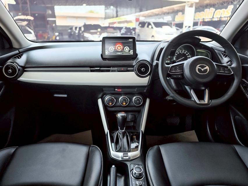 รหัสรถ CBLX3013 ✨ MAZDA2 1.3S Sport ปี 2023 (จดปี 2025) โฉมไมเนอร์เชนจ์ รูปที่ 17