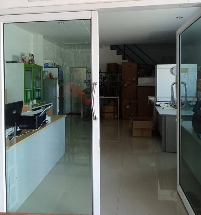 ขายโรงงาน โกดังพร้อมออฟฟิศ ขนาด 600 ตรม. สร้างเต็มพื้นที่ ขายพร้อมเครื่องจักร ลาดหลุมแก้ว ปทุมธานี