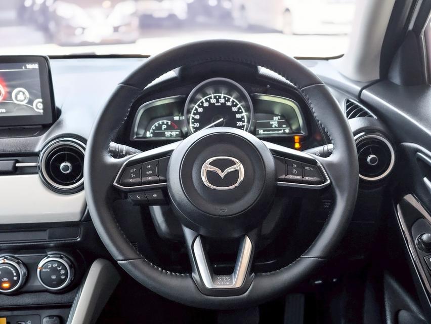 รหัสรถ CBLX3013 ✨ MAZDA2 1.3S Sport ปี 2023 (จดปี 2025) โฉมไมเนอร์เชนจ์ รูปที่ 19