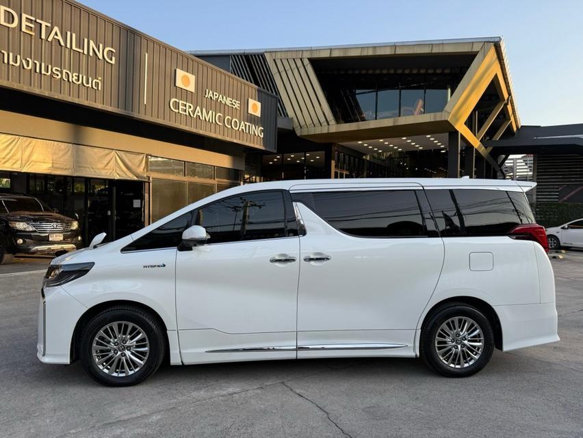 TOYOTA ALPHARD 2.5 HYBRID SR-C E-FOUR 4WD ปี 2021 2