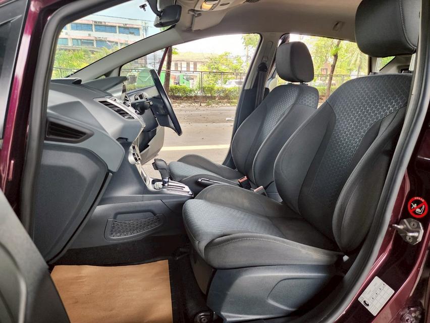 ขายรถ Ford Fiesta 1.6S Hatchback ปี 2012 สีแดง เกียร์ออโต้ 9
