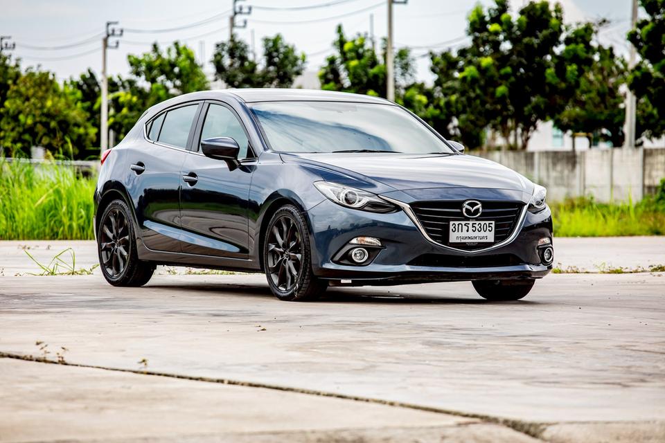 Mazda3 Skyactiv 2.0 S Hatchback ปี 2014 สีเทา มือเดียวป้ายแดง