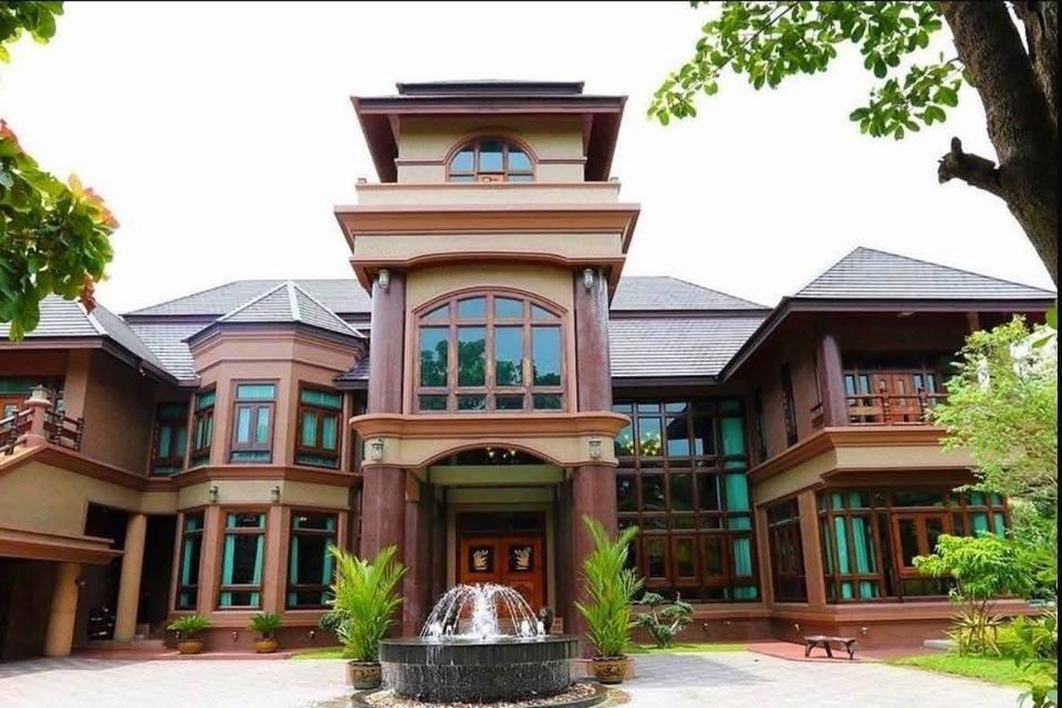 ขายคฤหาสน์หรู ในตัวเมืองศรีราชา ชลบุรี 9