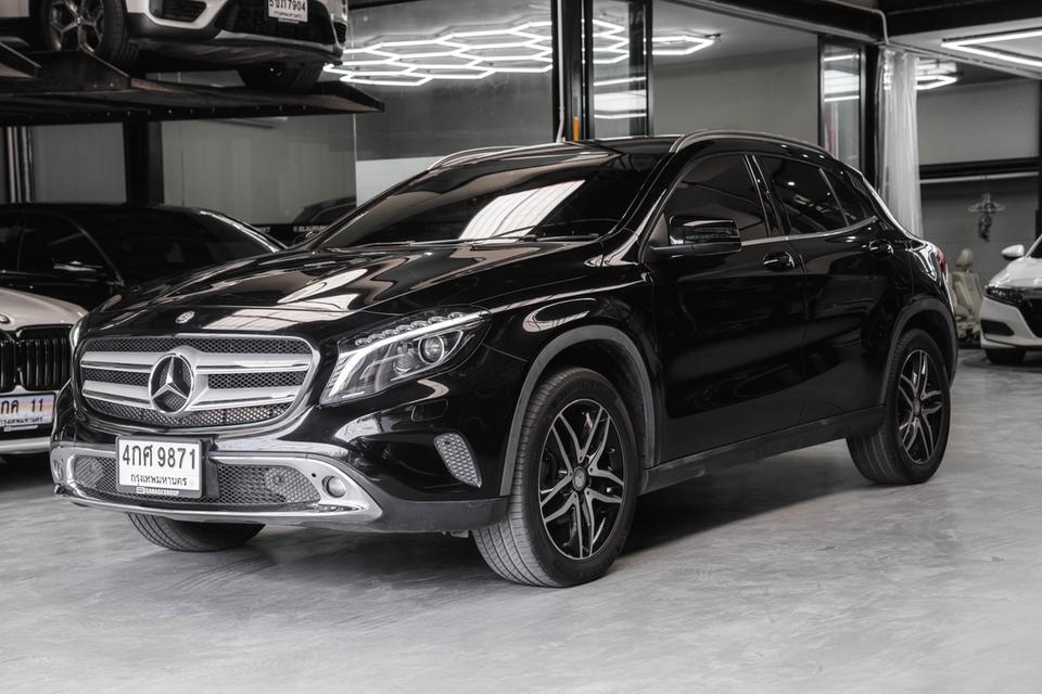 BENZ #GLA200 Uปี2016 รหัส 67GG9871