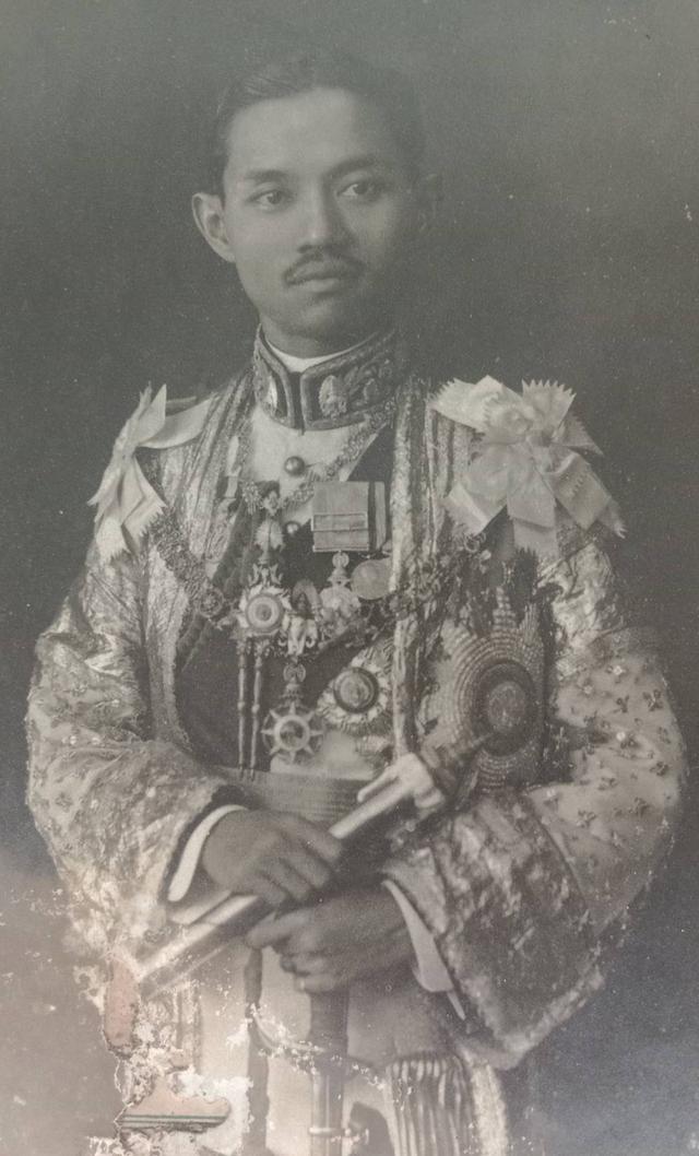 619.พระบรมฉายาลักษณ์พระบาทสมเด็จพระปรมินทรมหาประชาธิปก พระปกเกล้าเจ้าอยู่หัวรัชกาลที่ 7 2