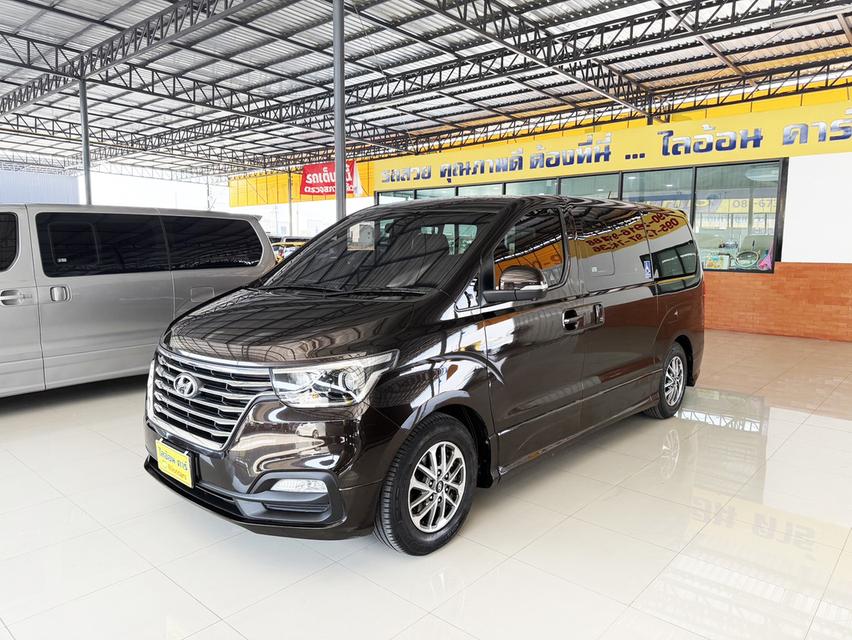 Hyundai H-1 2.5 Deluxe (ปี 2019) Wagon AT