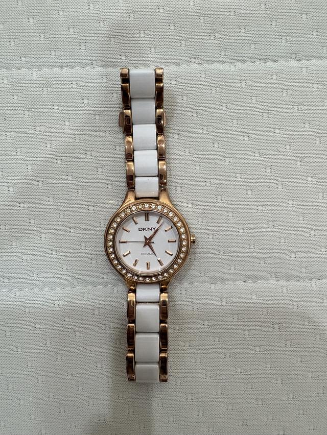 DKNY นาฬิกาข้อมือ รุ่น Chambers Ceramic รูปที่ 1