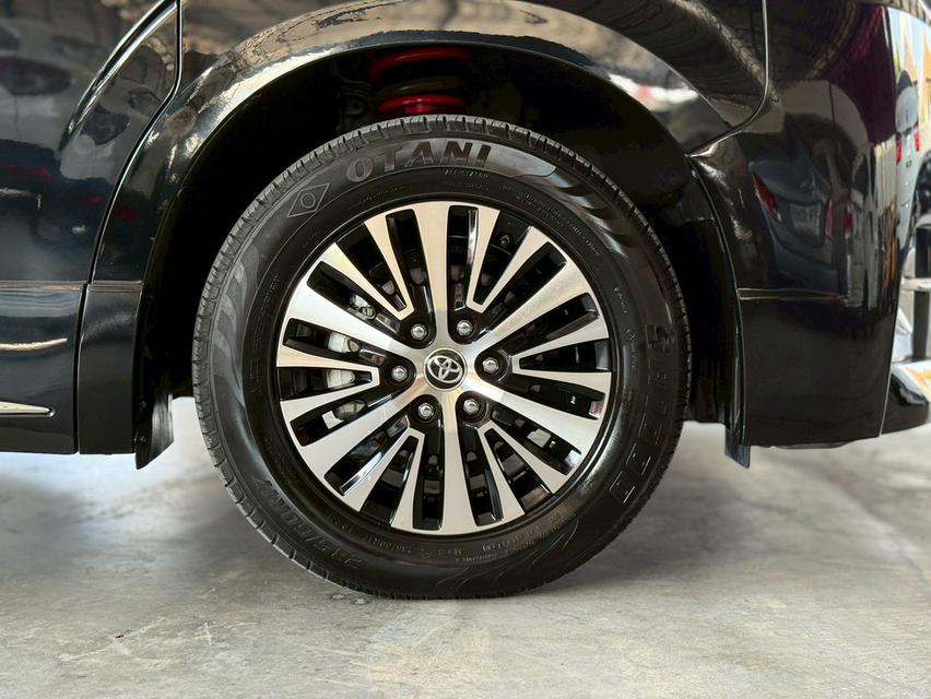 ปี 2020 TOYOTA MAJESTY, 2.8 GRANDEโฉม ปี19-ปัจจุบัน สีดำ เกียร์ออโต้ 17